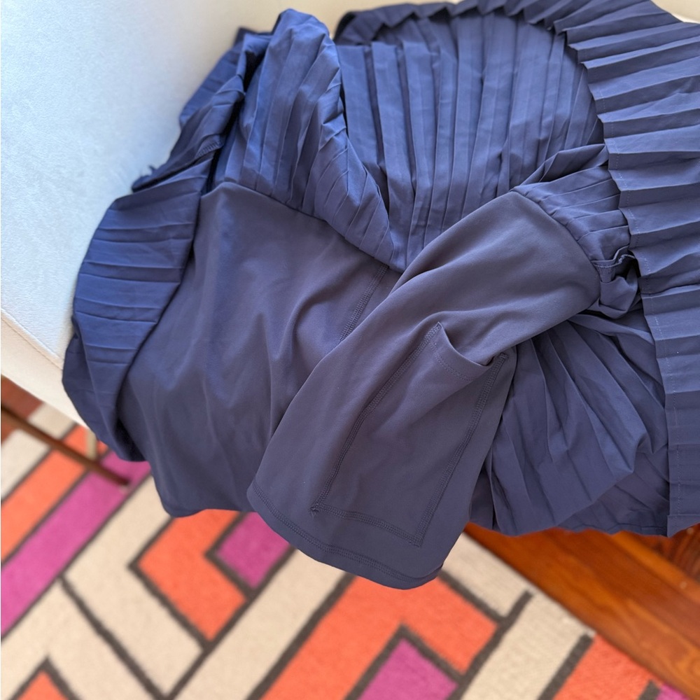 Fabletics Racerback Active Tank XL — Deep Navy - Picture 7 of 7